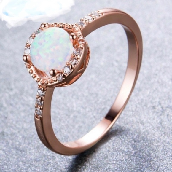Fire Opal 18k rose gold Ring - Picture 2 of 5